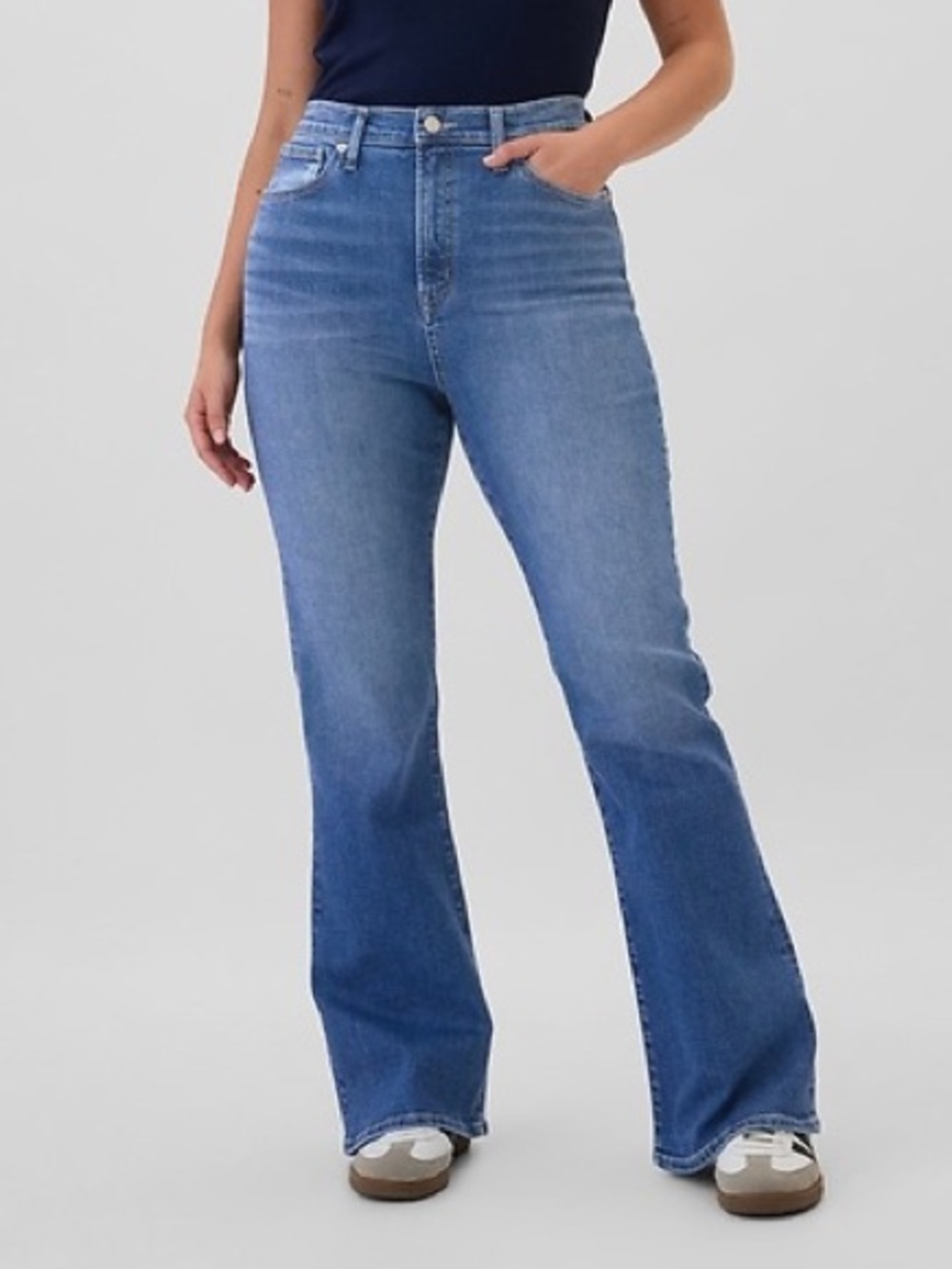 GAP High Rise Soft Vintage Flare Jeans Medium Wash Denim 12 / 31 Short Stretch